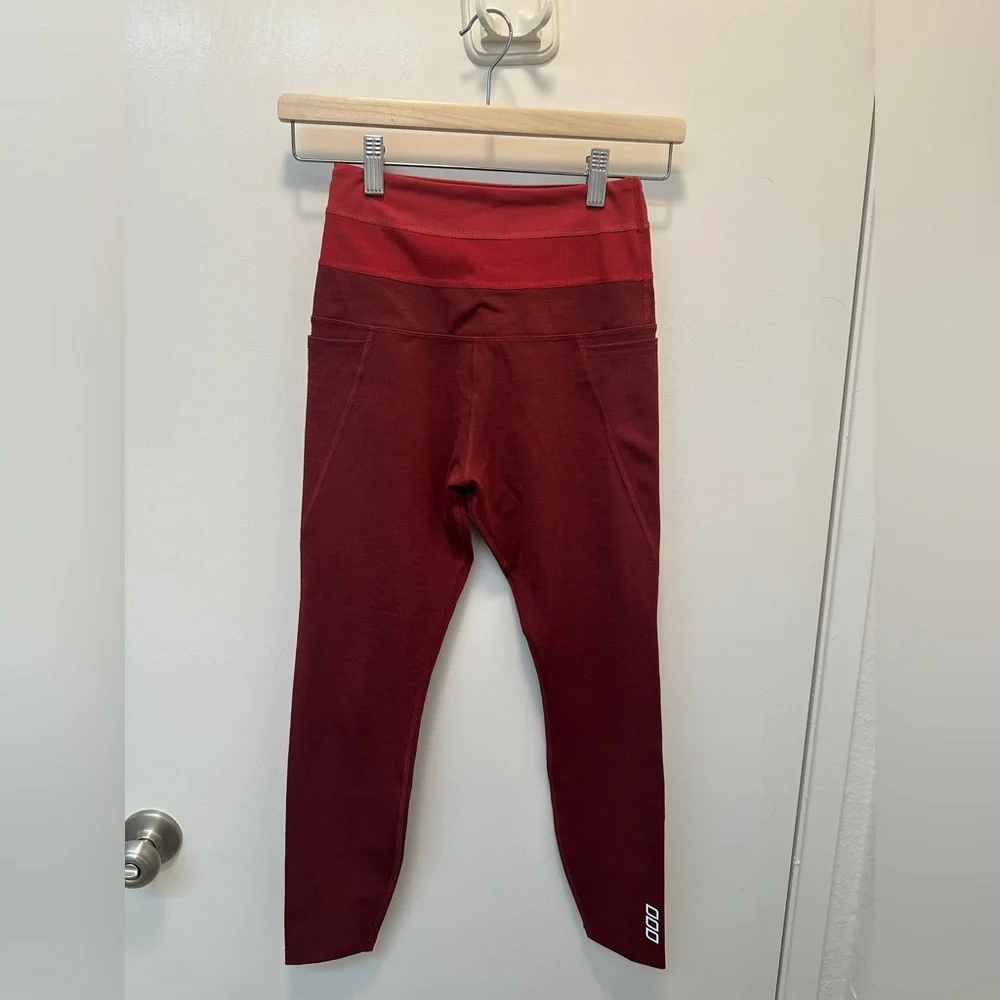 Lorna Jane Burgundy Red Crisscross Sports Bra & Leggings Set